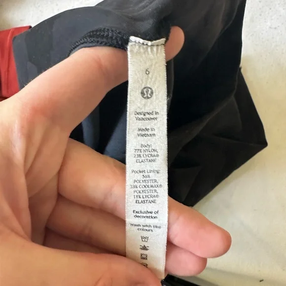 Lululemon Wunder Train - color black camo - Picture 2 of 2